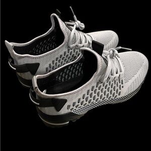 Super comfortable slip on shoes Size 10